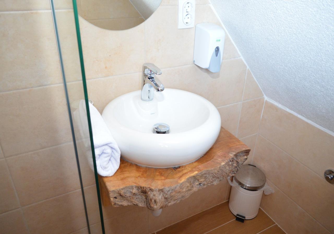 Konoba Ognjiste Bed & Breakfast Sokolac  Екстериор снимка