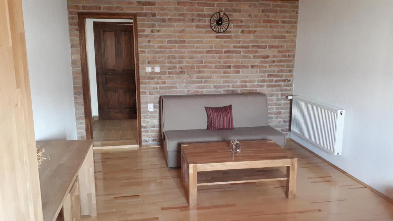Konoba Ognjiste Bed & Breakfast Sokolac  Екстериор снимка