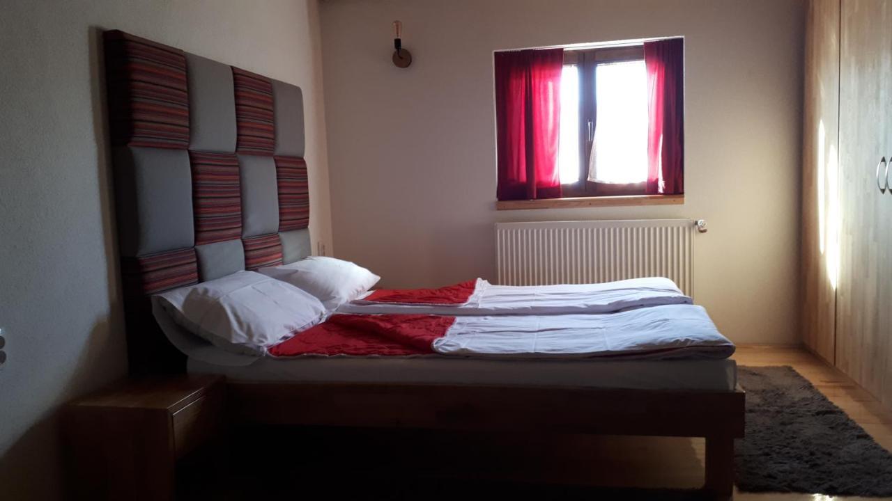 Konoba Ognjiste Bed & Breakfast Sokolac  Екстериор снимка