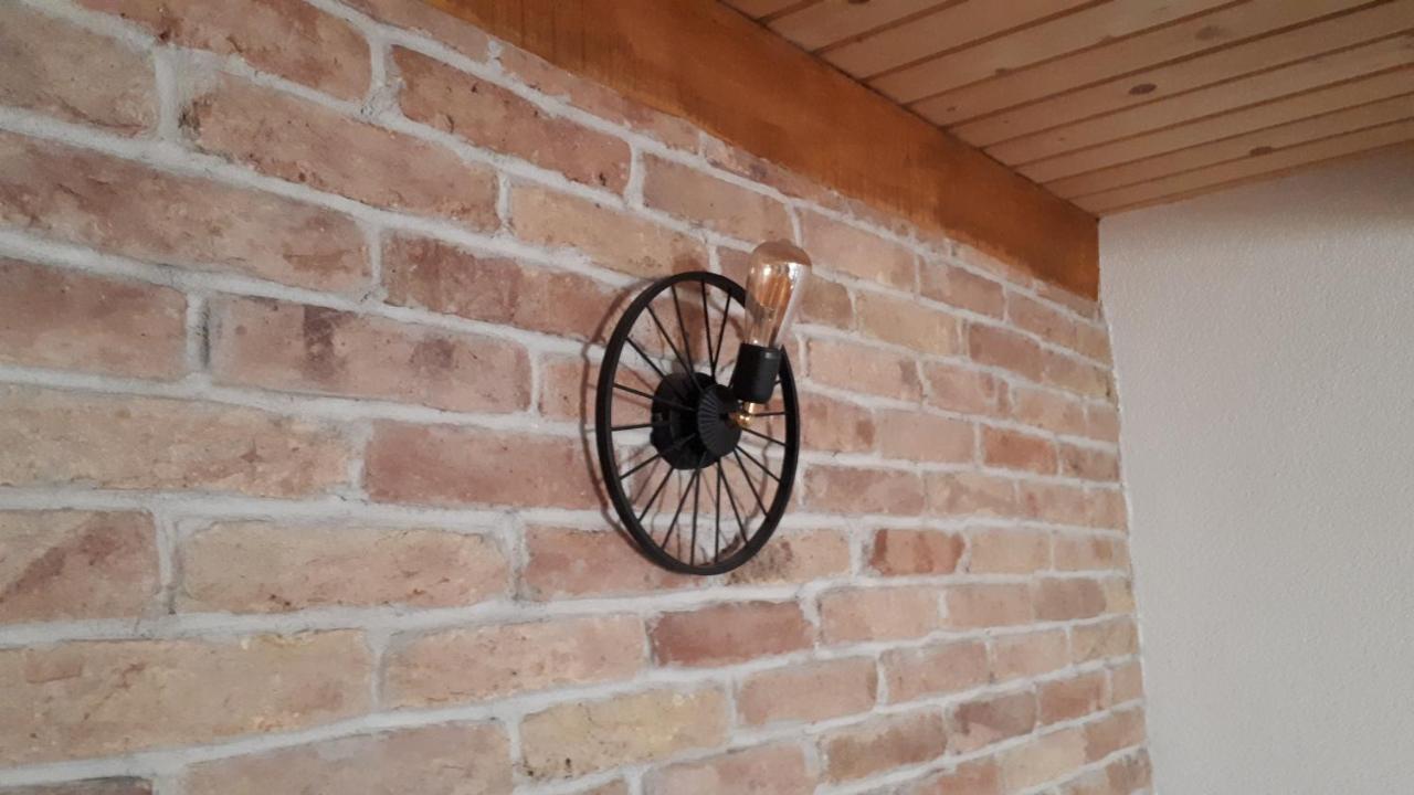 Konoba Ognjiste Bed & Breakfast Sokolac  Екстериор снимка