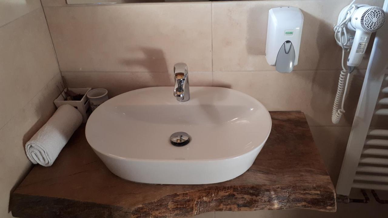 Konoba Ognjiste Bed & Breakfast Sokolac  Екстериор снимка