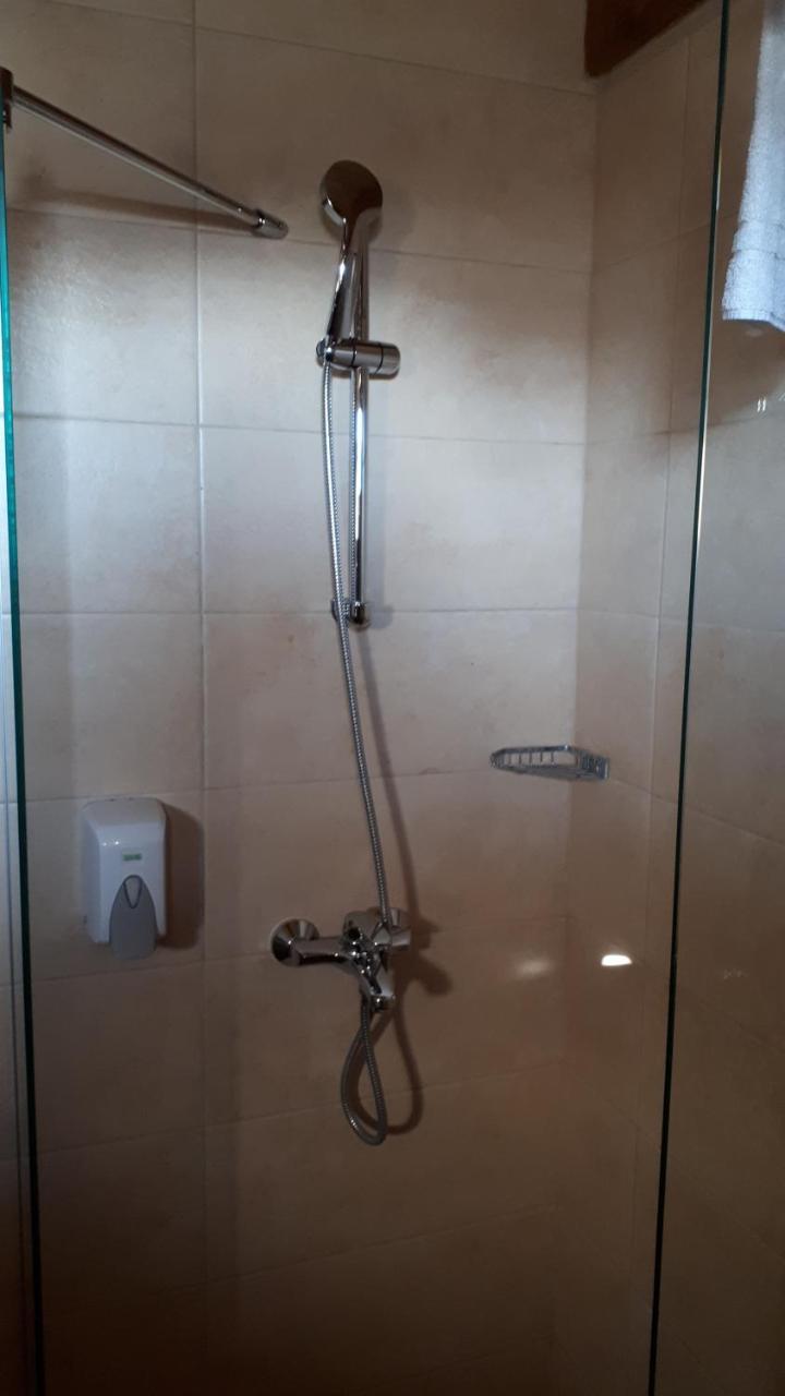 Konoba Ognjiste Bed & Breakfast Sokolac  Екстериор снимка