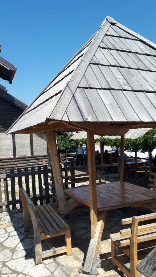 Konoba Ognjiste Bed & Breakfast Sokolac  Екстериор снимка