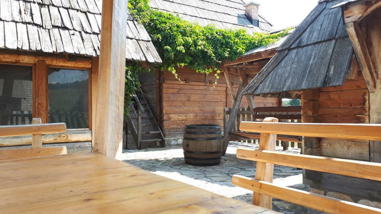 Konoba Ognjiste Bed & Breakfast Sokolac  Екстериор снимка